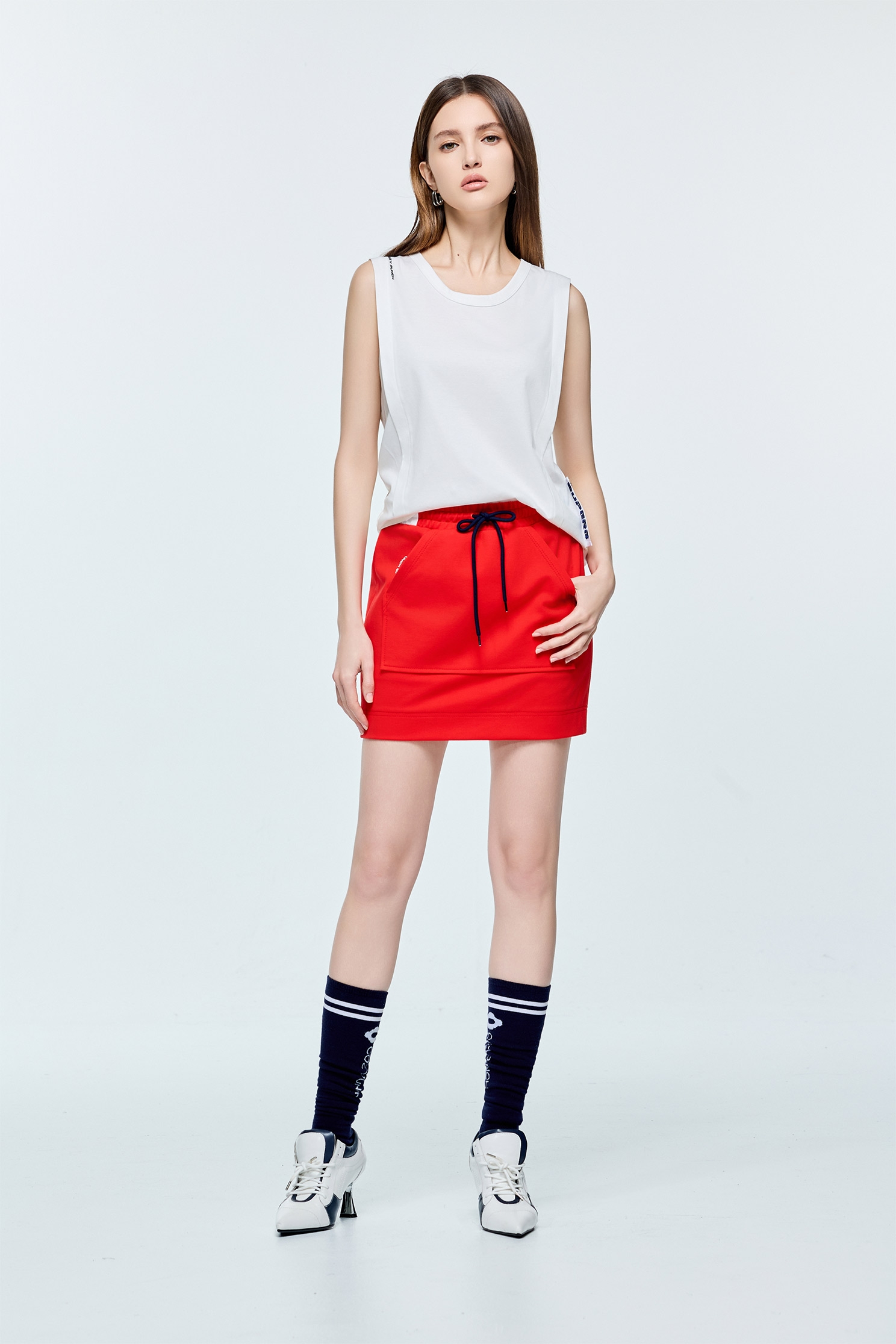 White Performance Fabric VestWhite Performance Fabric Vest,COZY PUNCH,T-shirts,sleeveless tops,Tops,Embroidered,sleeveless tops,Season (AW) Look,sleeveless tops