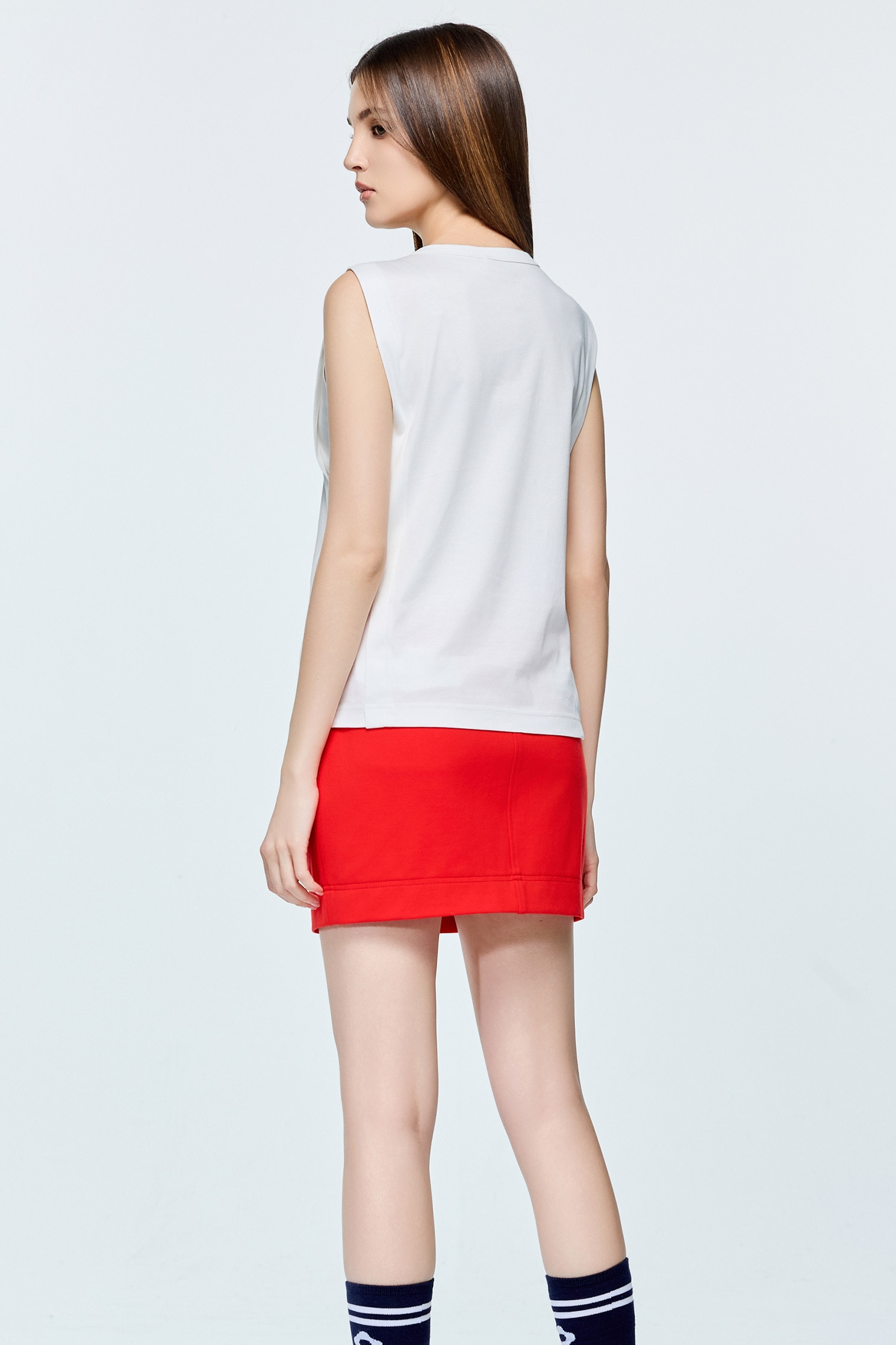 White Performance Fabric VestWhite Performance Fabric Vest,COZY PUNCH,T-shirts,sleeveless tops,Tops,Embroidered,sleeveless tops,Season (AW) Look,sleeveless tops