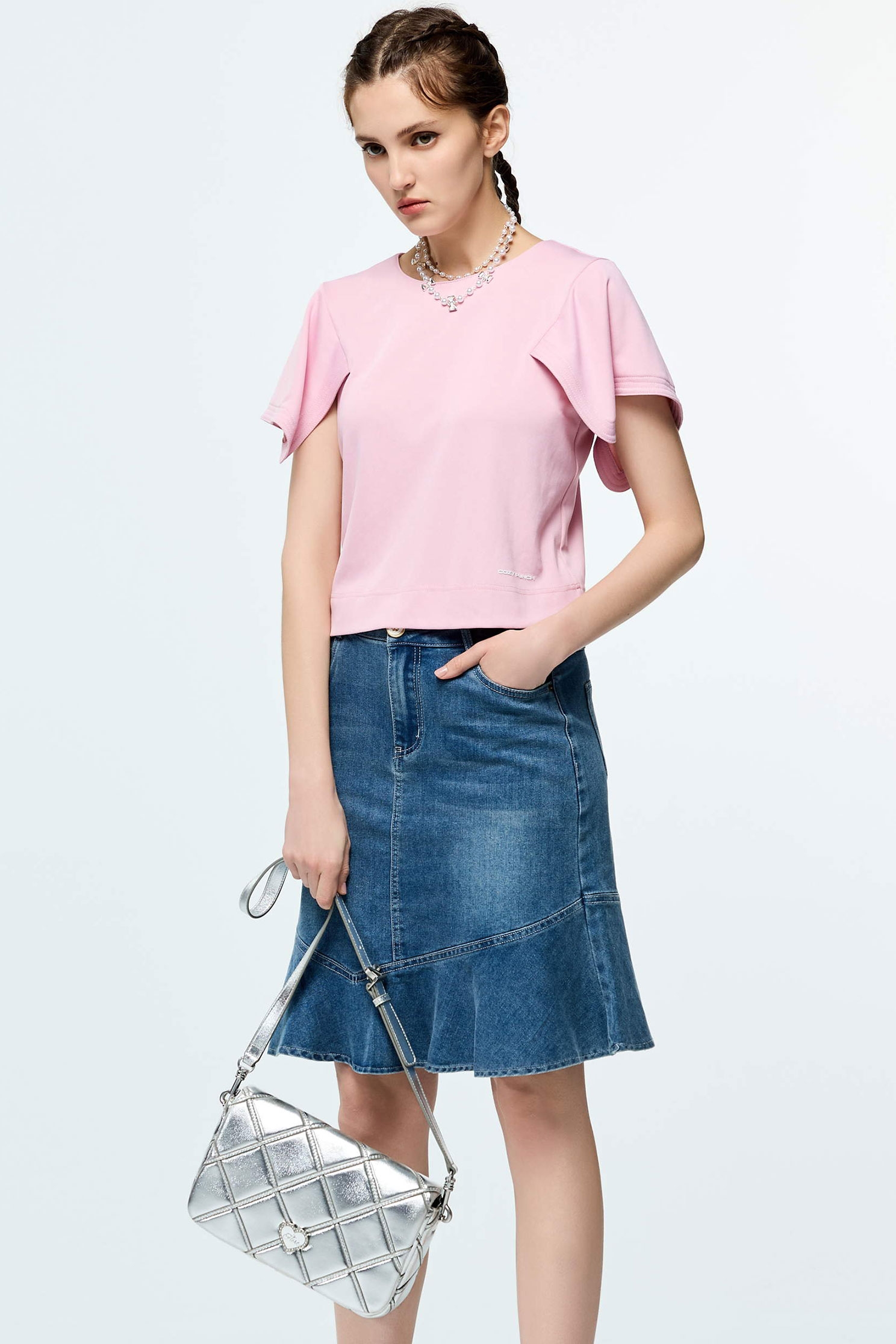 High Performance Collagen Sleeve Detail TopBluish Green Lake Color Collagen Sleeve Detail Top,COZY PUNCH,Tops,Casual,Season (SS) Look