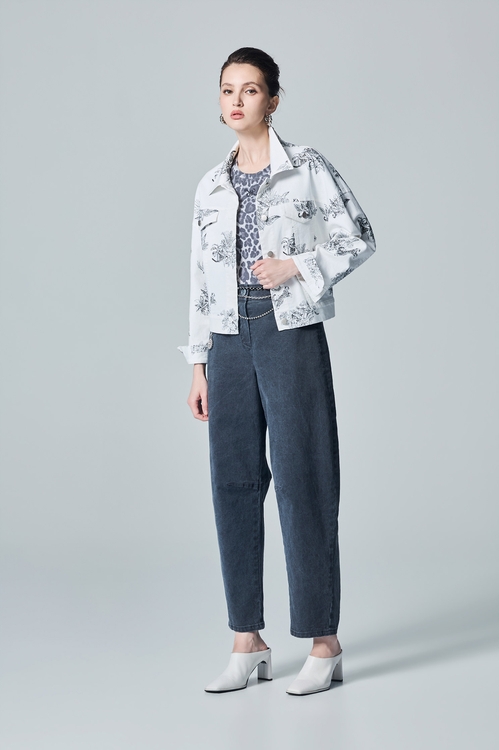 Graphic Embroidery White Denim Jacket,,Graphic Embroidery White Denim Jacket,Tops,Embroidered,White tops,Season (AW) Look,Blouses,Jackets,Outerwear,Season (AW) Look,Blazers,Denim,Jeans,Season (AW) Look,pants,Tops,Round neck tops,Season (AW) Look,Knitted,Knitted tops,Jackets,Embroidered,Outerwear,Denim,Denim Jackets,White outerwear,Season (AW) Look