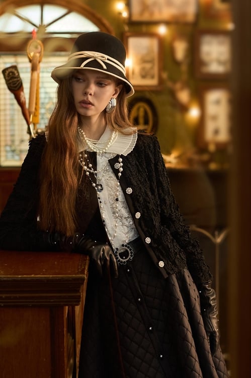 Textured Crop Black Jacket,Office Looks