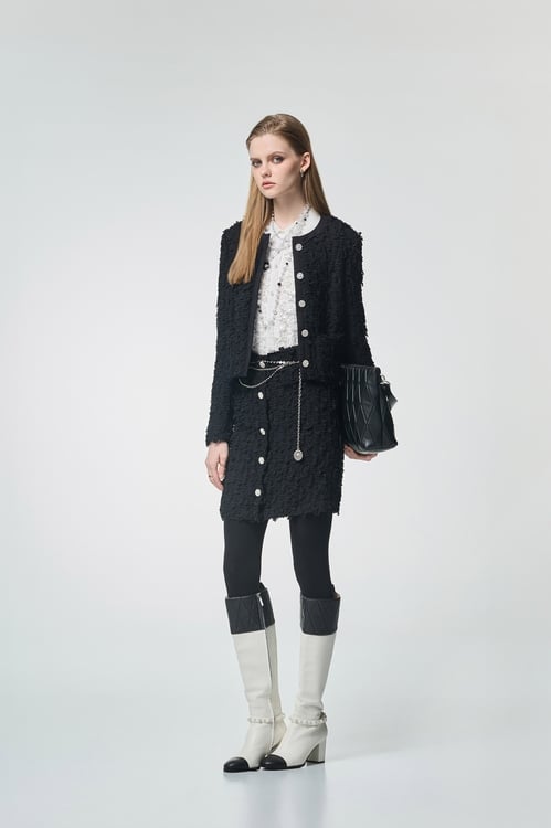 Textured Black Skirt,Office Looks