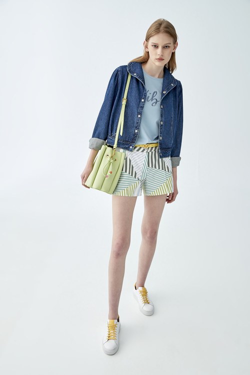 Mismatch Stripe Print Shorts,comfotism