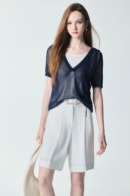 Front Pleat White Bermudas,Embroidered,Embroidered