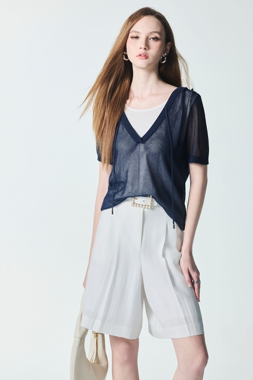 Front Pleat White Bermudas,Embroidered,Embroidered
