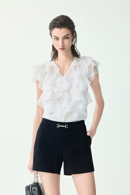 Minimalist Silver Buckle Black Shorts,,Minimalist Silver Buckle Black Shorts,Culottes,Season (SS) Look,pants,Bell-bottoms,Season (SS) Look,pants,Black pants,Season (SS) Look,pants,Skorts,Chiffon,Black pants,Season (SS) Look,Shorts,pants,Black pants
