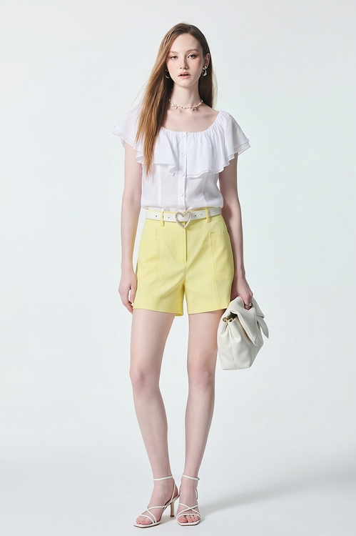 Front Pocket Yellow Shorts,Season (SS) Look