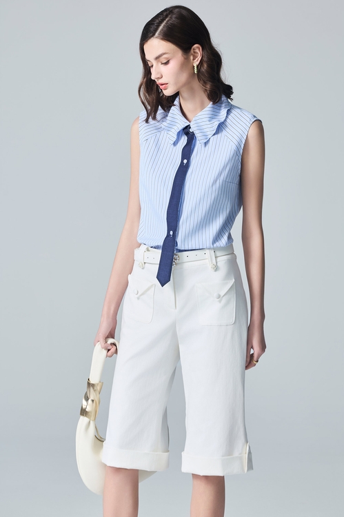 Cuffed Hem White Capri Pants,,Cuffed Hem White Capri Pants,Bell-bottoms,Season (AW) Look,pants,Season (SS) Look,Denim,Jeans,pants,Denim,Jeans,Season (AW) Look,bows,pants,White pants,Shorts,Season (AW) Look,pants