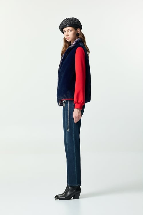 Slim Fit Jeans With Accessory Detail,Season (AW) Look