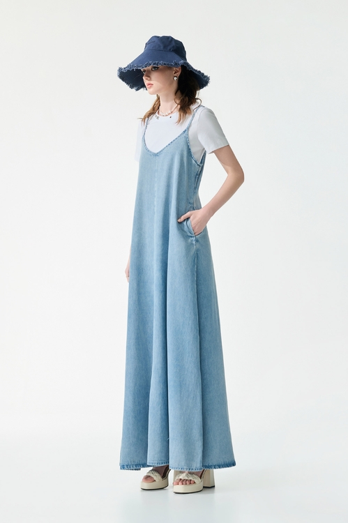 Loose Fit Denim Washed Maxi Dress,,,Tops,Season (SS) Look,Stripe,Blouses,Jackets,sleeveless tops,Outerwear,Season (SS) Look,Denim,Denim Jackets,sleeveless tops,Tops,Embroidered,Season (SS) Look,White tops,Cotton,Tops,Embroidered,Season (SS) Look,White tops,Season (SS) Look,White pants,Shorts,pants,Dresses,sleeveless tops,Season (SS) Look,Stripe,White tops,sleeveless tops,Embroidered,Season (SS) Look,Denim,Jeans,pants,Dresses,Season (SS) Look,Denim