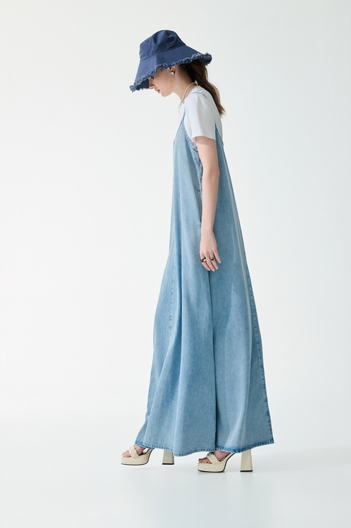 Loose Fit Denim Washed Maxi Dress,,,Tops,Season (SS) Look,Stripe,Blouses,Jackets,sleeveless tops,Outerwear,Season (SS) Look,Denim,Denim Jackets,sleeveless tops,Tops,Embroidered,Season (SS) Look,White tops,Cotton,Tops,Embroidered,Season (SS) Look,White tops,Season (SS) Look,White pants,Shorts,pants,Dresses,sleeveless tops,Season (SS) Look,Stripe,White tops,sleeveless tops,Embroidered,Season (SS) Look,Denim,Jeans,pants,Dresses,Season (SS) Look,Denim