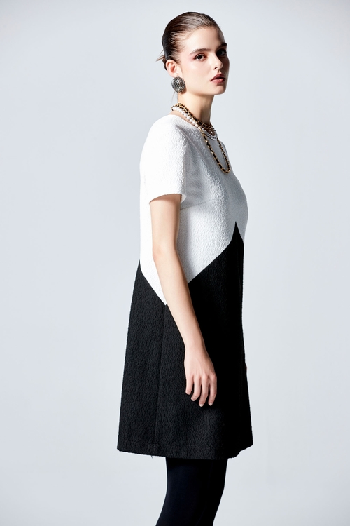 Short sleeve Black White Contrast Dress,,Short sleeve Black White Contrast Dress,Dresses,Season (SS) Look,Embroidered,Dresses,Season (SS) Look,White dresses,Lace,Dresses,Season (SS) Look