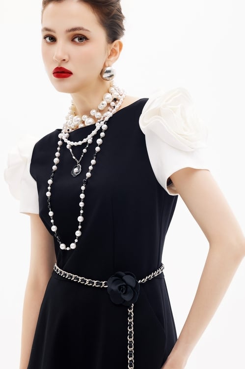 3-D Floral Sleeve Detail Maxi Dress,,3-D Floral Sleeve Detail Maxi Dress,Office Looks,Season (SS) Look,Valentine,Midi skirts,Black skirts,Office Looks,Culottes,Season (SS) Look,Party Looks,pearl,pants,Black pants,Dresses,bestselling,Season (SS) Look,Black dresses