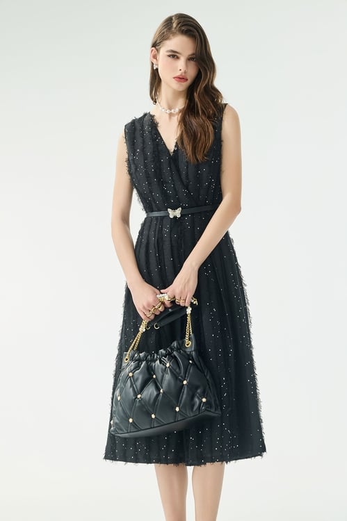 V-neck Sequin Sleeveless Dress,,V-neck Sequin Sleeveless Dress,Office Looks,Season (SS) Look,Valentine,Midi skirts,Black skirts,Office Looks,Culottes,Season (SS) Look,Party Looks,pearl,pants,Black pants,Dresses,bestselling,Season (SS) Look,Black dresses,Office Looks,Tops,bestselling,Season (SS) Look,pearl,simple outfits,Valentine,bows,black tops,Dresses,Season (SS) Look,Black dresses