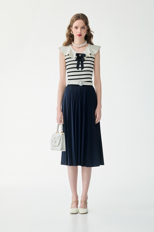 Navy Bow Stripe Knit Vest,,Navy Bow Stripe Knit Vest,Jackets,Embroidered,Outerwear,Season (SS) Look,White outerwear,Season (SS) Look,Mini skirts,Dresses,Season (SS) Look,Tops,Season (SS) Look,sleeveless tops,Tops,Season (SS) Look,sleeveless tops,bows,Knitted,Knitted tops