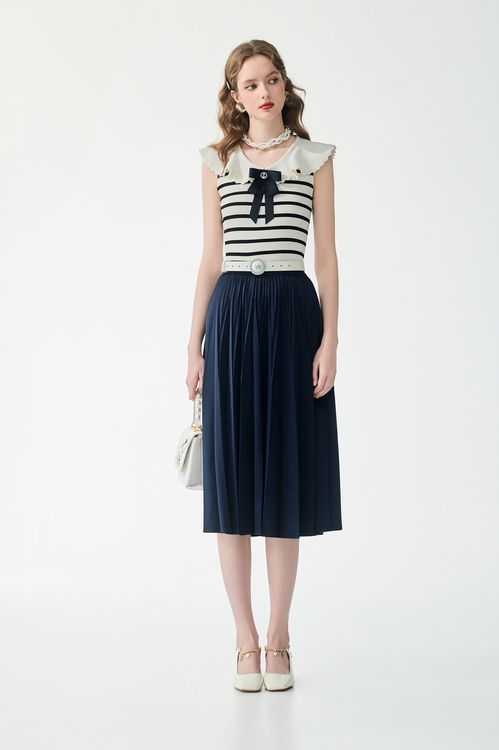 Navy Bow Stripe Knit Vest,,Navy Bow Stripe Knit Vest,Jackets,Embroidered,Outerwear,Season (SS) Look,White outerwear,Season (SS) Look,Mini skirts,Dresses,Season (SS) Look,Tops,Season (SS) Look,sleeveless tops,Tops,Season (SS) Look,sleeveless tops,bows,Knitted,Knitted tops