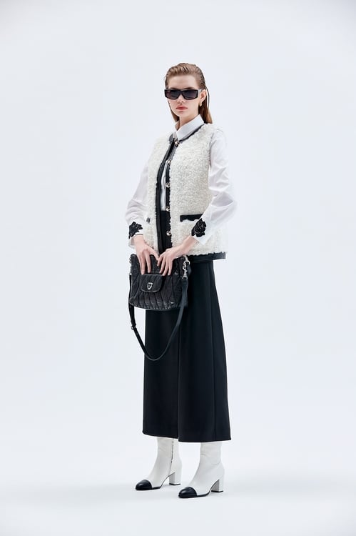 Faux Fur Vest With Contrast Trim Detail,,Faux Fur Vest With Contrast Trim Detail,Dresses,Office Looks,Knitted dresses,Season (AW) Look,Valentine,Knitted,Knitted dresses,Jackets,Office Looks,Outerwear,co-ord sets,pearl,Season (AW) Look,Valentine,blossoms,Office Looks,pearl,Season (AW) Look,Valentine,Knitted,Knitted tops,Season (AW) Look,Midi skirts,Outerwear,Plaid,Season (AW) Look,Knitted,Knitted coats,Denim,co-ord sets,Denim,Denim mini skirts,Denim skirts,Jeans,Mini skirts,Season (AW) Look,Denim,co-ord sets,Denim,Jeans,Season (AW) Look,Valentine,sleeveless tops,Denim,Outerwear,co-ord sets,Denim,Denim Jackets,sleeveless tops,Culottes,Season (AW) Look,pants,Season (AW) Look,Midi skirts,Jackets,Outerwear,Season (AW) Look,Season (AW) Look,Midi skirts,Jackets,dotcollection,Season (AW) Look,A-Line skirts,pearl,Season (AW) Look,sleeveless tops,pearl,Leather,Season (AW) Look