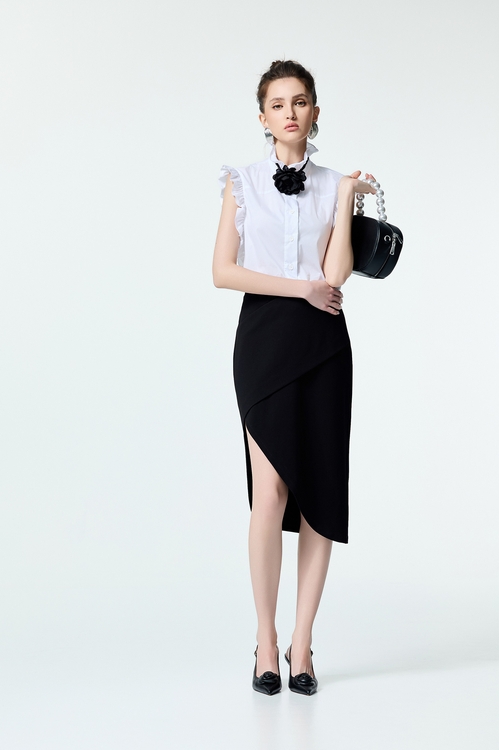 Ruffle Vest With Detachable Rose Brooch,Back To Classic