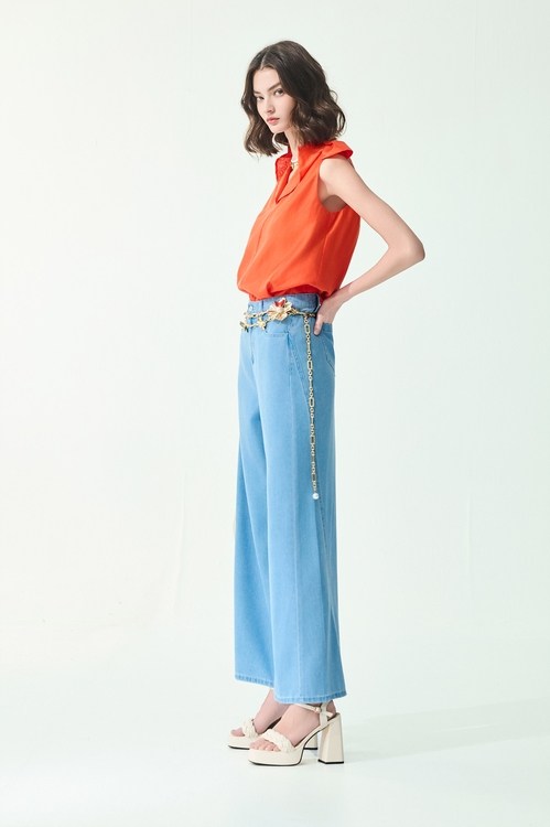 Bow Detail V-neck Vest,,,sleeveless tops,Tops,Season (SS) Look,sleeveless tops,bows,Knitted,Knitted tops,Jackets,Outerwear,Season (SS) Look,White outerwear,bows,Culottes,Season (SS) Look,White pants,bows,pants,sleeveless tops,Tops,Season (SS) Look,sleeveless tops,Lace,sleeveless tops,Tops,Season (SS) Look,sleeveless tops