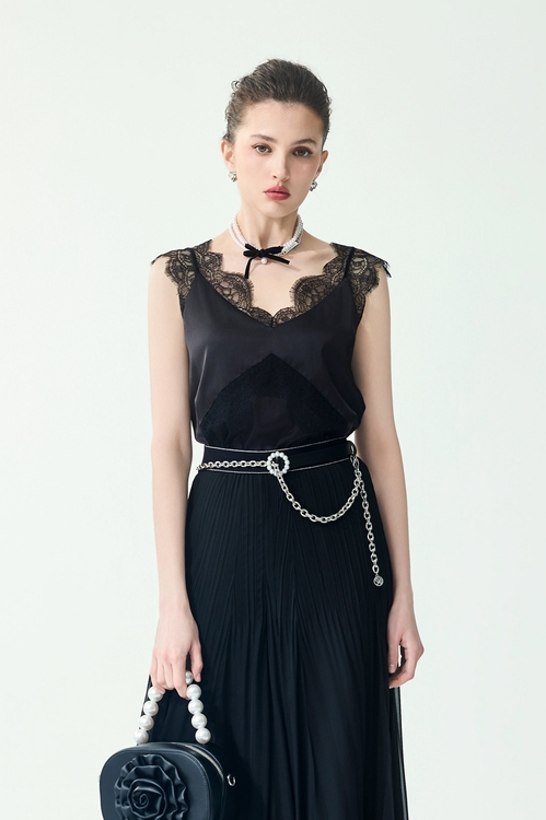 V-neck Lace Detail Satin Vest,,V-neck Lace Detail Satin Vest,sleeveless tops,Under shirts,Season (SS) Look,sleeveless tops,bows,Chiffon,Culottes,Season (SS) Look,pants,Tops,Season (SS) Look,pearl,White tops,Bell-bottoms,Season (SS) Look,pants,Black pants,Dresses,Season (SS) Look,pearl,White dresses,Lace,sleeveless tops,Season (SS) Look,sleeveless tops,Lace,Black tops