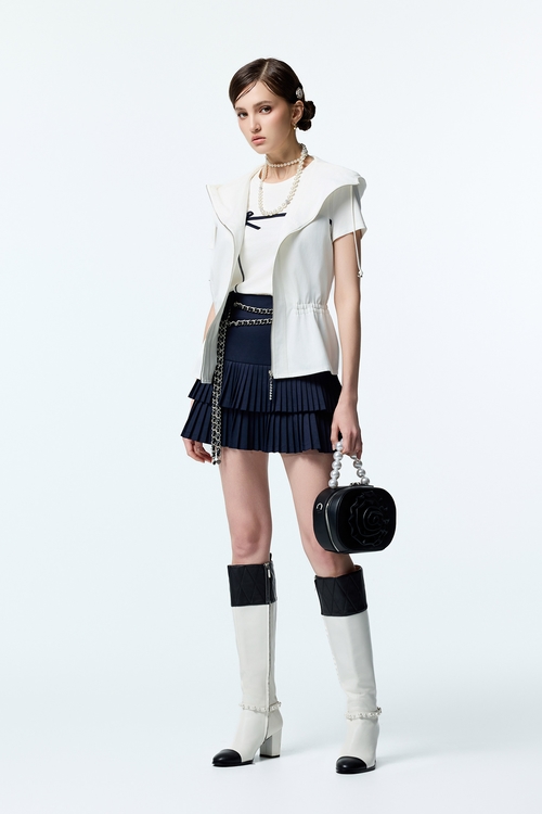 White Hoodie Front Zip Vest,Jackets