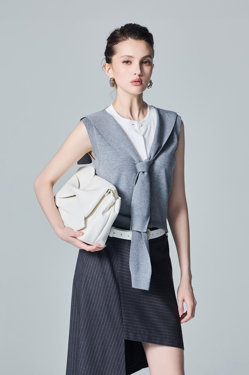 Sailor Collar Grey Knit Vest,,Sailor Collar Grey Knit Vest,Tops,Embroidered,White tops,Season (AW) Look,Blouses,Jackets,Outerwear,Season (AW) Look,Blazers,Denim,Jeans,Season (AW) Look,pants,Tops,Round neck tops,Season (AW) Look,Knitted,Knitted tops,Jackets,Embroidered,Outerwear,Denim,Denim Jackets,White outerwear,Season (AW) Look,Embroidered,Denim,Jeans,White pants,Season (AW) Look,Skinny pants,pants,sleeveless tops,Season (AW) Look,sleeveless tops,Knitted,Knitted tops