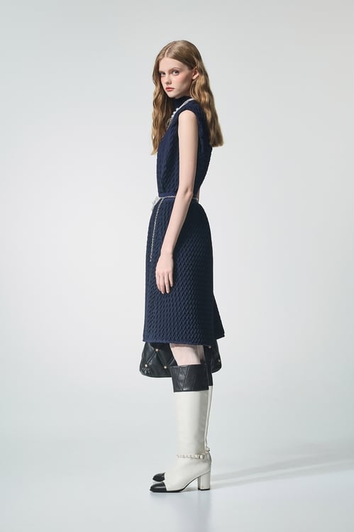 Navy Textured Pleats Turtleneck Vest,Tops