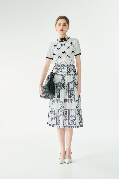 Contrast Navy Bow Detail Knit Top,,Contrast Navy Bow Detail Knit Top,sleeveless tops,Tops,Season (SS) Look,sleeveless tops,bows,Knitted,Knitted tops,Jackets,Outerwear,Season (SS) Look,Plaid,bows,Knitted,Knitted coats,Culottes,Season (SS) Look,pants,Tops,Embroidered,Season (SS) Look,White tops,Chiffon,Jackets,Outerwear,Season (SS) Look,bows,Blazers,Season (SS) Look,Shorts,bows,pants,Tops,Embroidered,Season (SS) Look,Plaid,White tops,bows,Knitted,Knitted tops