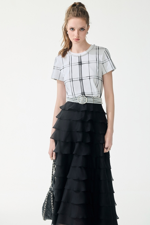 Pearl Detail Checked Tee,,Pearl Detail Checked Tee,Season (SS) Look,pearl,Jackets,Outerwear,Season (SS) Look,White outerwear,Tops,Season (SS) Look,pearl,White tops,Lace,Bell-bottoms,Season (SS) Look,pearl,White pants,pants,sleeveless tops,Season (SS) Look,White tops,sleeveless tops,Lace,Tops,Season (SS) Look,Plaid,pearl,White tops,Cotton