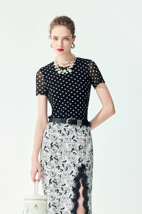 Polka Dot Short Sleeve Top,,Polka Dot Short Sleeve Top,Season (SS) Look,dotcollection,Chiffon,Chiffon skirts,sleeveless tops,Tops,Embroidered,Season (SS) Look,sleeveless tops,Black tops,Season (SS) Look,pearl,Shorts,pants,Tops,Season (SS) Look