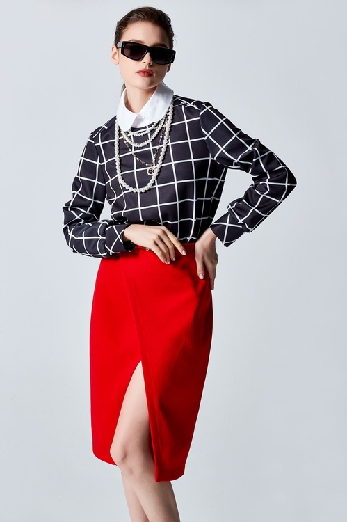 Long Sleeve Checkered Top With Detachable Collar,Necklaces