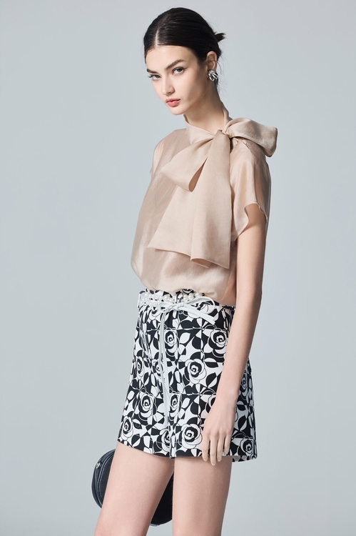 Bow Collar Khaki Top,,Bow Collar Khaki Top,sleeveless tops,White tops,Season (AW) Look,sleeveless tops,Chiffon,Dresses,Under shirts,Season (AW) Look,Chiffon,White skirts,Mini skirts,Season (AW) Look,Lace,Dresses,Season (AW) Look,Black dresses,Tops,Season (AW) Look