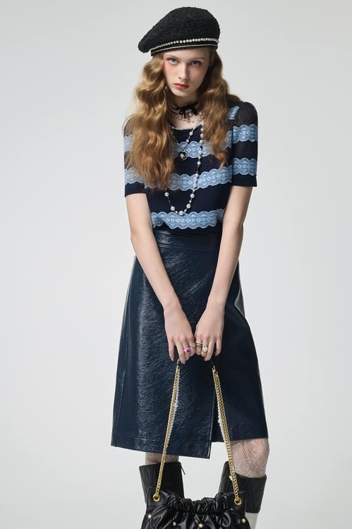 Contrast Lace Detail Short Sleeve Top,Lace