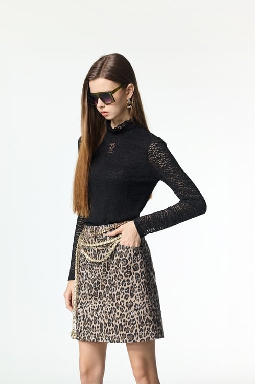 R Embroidery Logo Long Sleeve Top,Embroidered,Embroidered