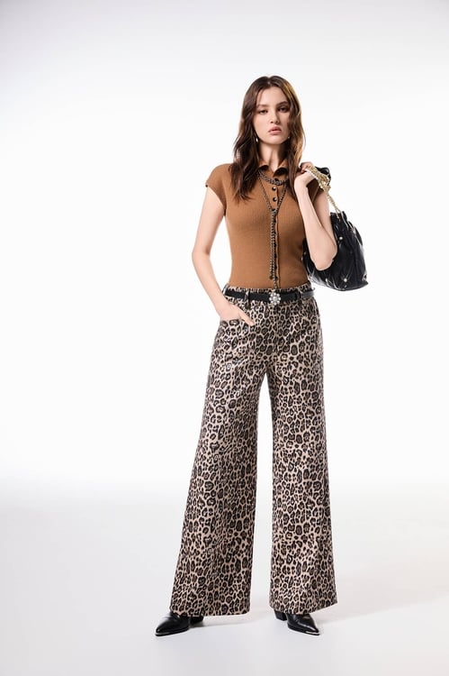 High Neck Caramel Knit Top,Knitted