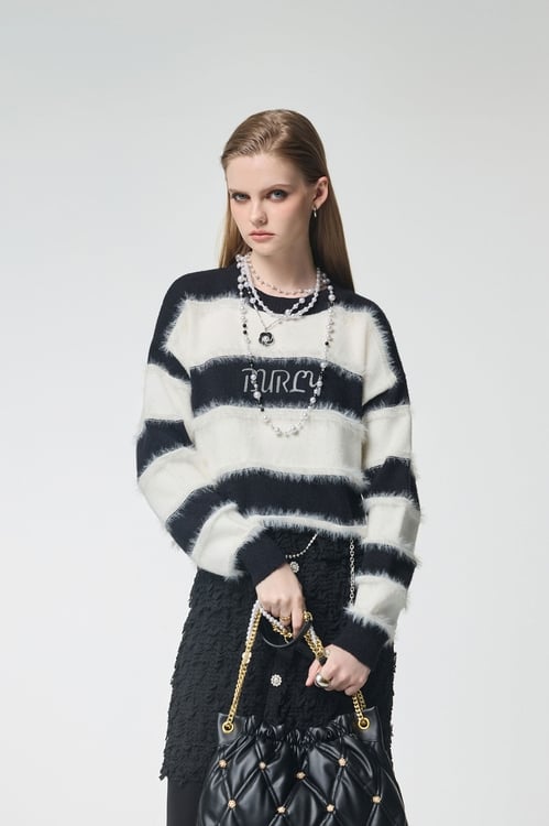 Black White Contrast Knit Top,Office Looks