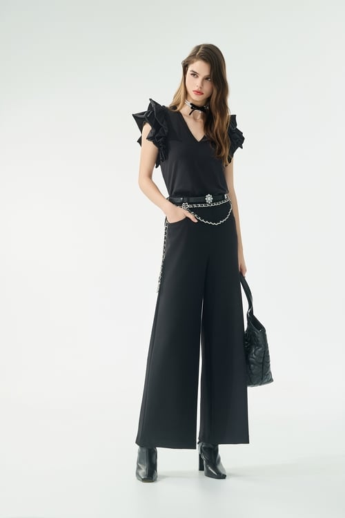 Ruffle Layered Sleeve V-neck Tee,Season (AW) Look