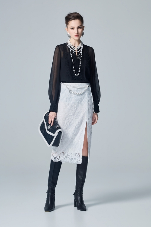 Lace Trim Detail Chiffon Top,Cutwork details tops