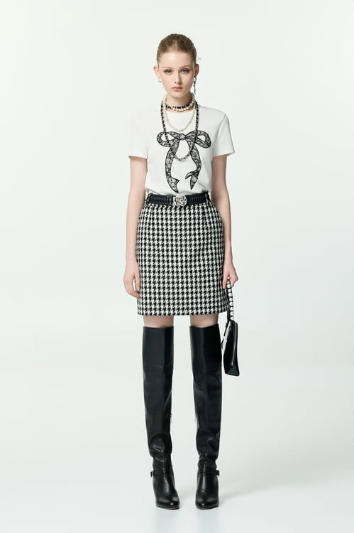 Lace Ribbon Graphic Short Sleeve Tee,,Lace Ribbon Graphic Short Sleeve Tee,Tops,Season (AW) Look,Knitted,black tops,Jackets,Outerwear,Season (AW) Look,Black outerwear,Tops,Season (AW) Look,black tops,Tops,pearl,Season (AW) Look,Knitted,Knitted tops,black tops,Dresses,Season (AW) Look,Black dresses,Denim,Jeans,Season (AW) Look,pants,Black jeans,Black pants,Jackets,Outerwear,Season (AW) Look,Season (AW) Look,Mesh fabric,Midi skirts,Black skirts,Tops,Under shirts,Season (AW) Look,black tops,Jackets,Outerwear,Season (AW) Look,Knitted,Knitted coats,Black outerwear,Culottes,Season (AW) Look,pants,Black pants,Tops,Season (AW) Look,Knitted,Knitted tops,Leather,Mini skirts,Season (AW) Look,sleeveless tops,Season (AW) Look,sleeveless tops,Bell-bottoms,Season (AW) Look,pants,Knitted,Tops,Season (AW) Look,Knitted,Knitted tops,black tops,Tops,Season (AW) Look,black tops,Season (AW) Look,Mesh fabric,Midi skirts,Black skirts,Season (AW) Look,Midi skirts,Black skirts,Culottes,Season (AW) Look,pants,Black pants,Tops,Embroidered,White tops,Season (AW) Look,Lace,bows