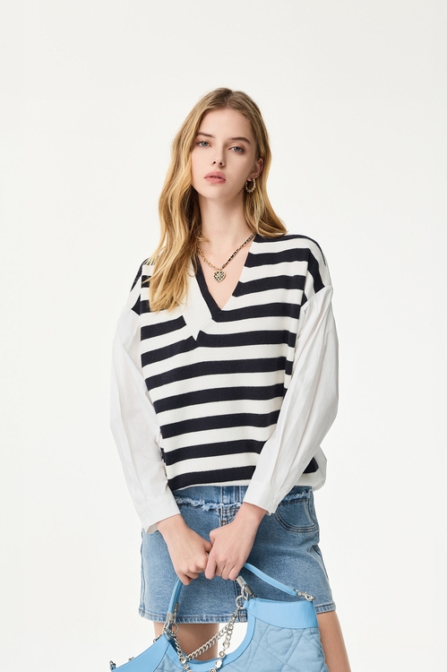 Navy Stripe V-neck Knit Top,V-Neck T shirts