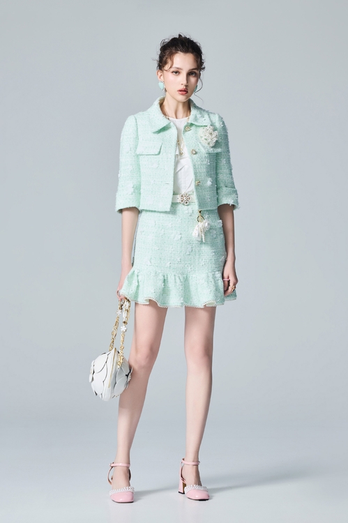 Floral Detail Light Green Tweed Skirt,,Floral Detail Light Green Tweed Skirt,Season (AW) Look,Midi skirts,Dresses,Season (AW) Look,Mesh fabric,Midi skirts,Season (AW) Look,Midi skirts,Chiffon,pearl,Mini skirts,Season (AW) Look
