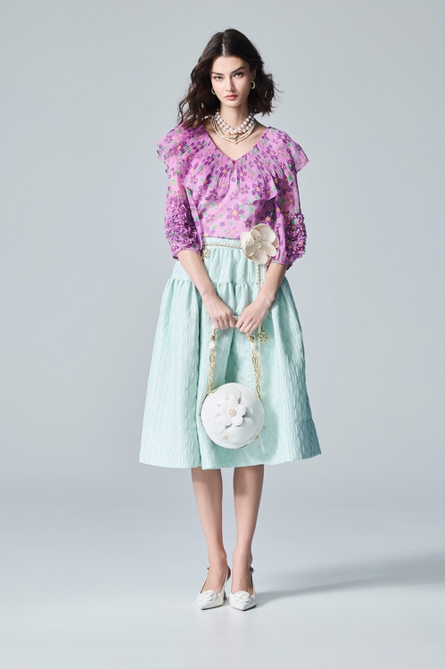 Gold Floral Motif Midi Skirt With Detachable Floral Brooch,,Gold Floral Motif Midi Skirt With Detachable Floral Brooch,Season (AW) Look,Midi skirts