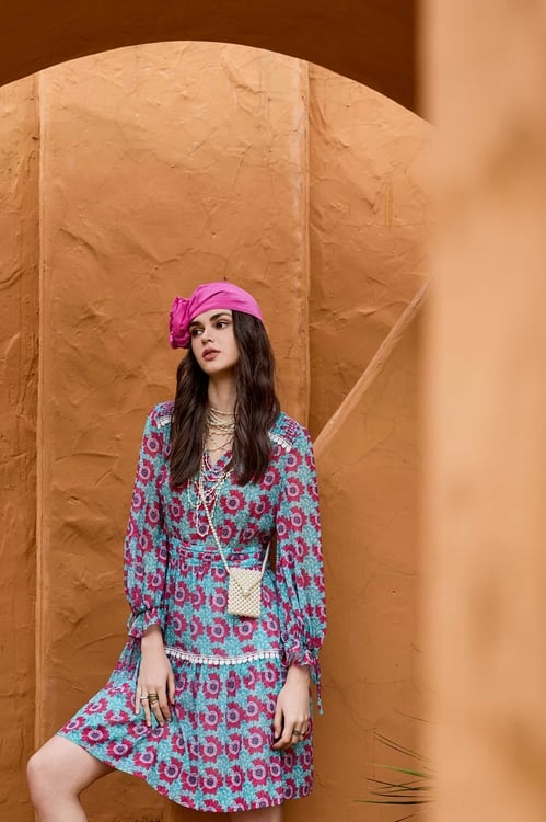 Floral Print V-neck Dress,Crossbody bags