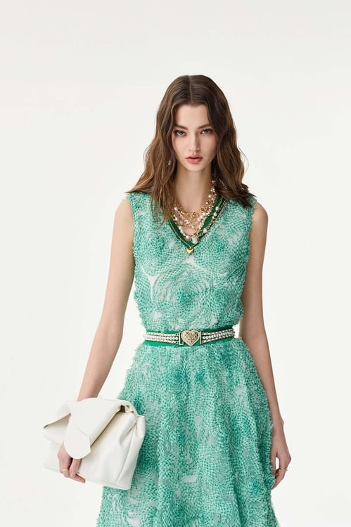 Checkerd Mesh Floral V-neck Vest,Necklaces