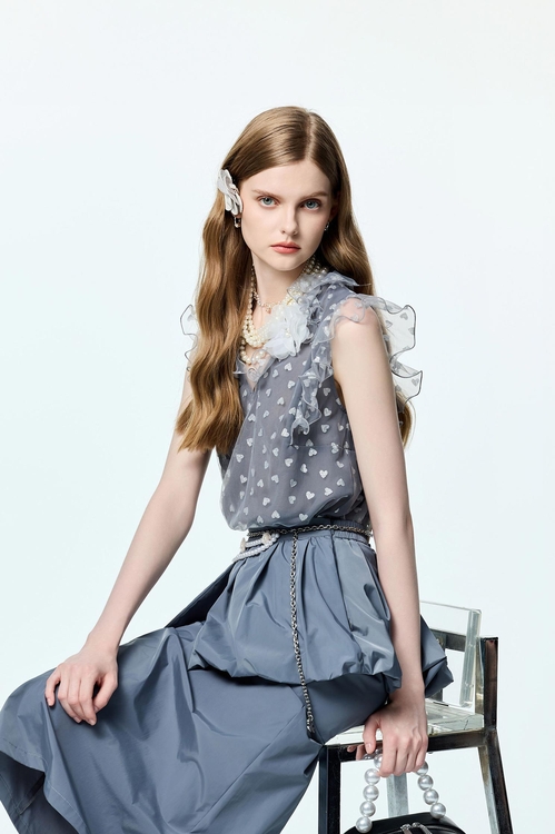 Heart Pattern Ruffle Trim Detail Vest,V-Neck T shirts