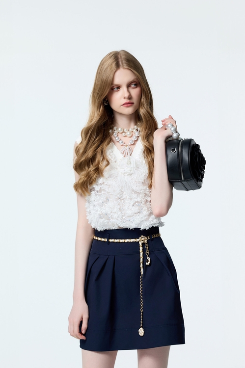 3-D Floral Detail Sequin Vest,V-Neck T shirts