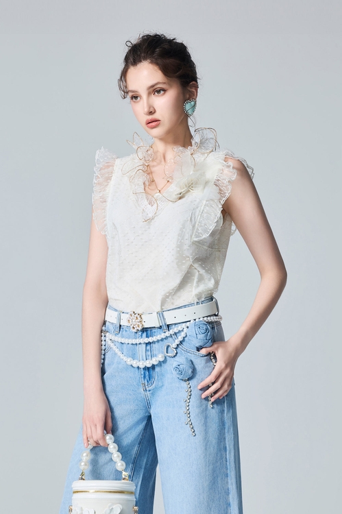Ruffle Neckline Mesh Vest,,Ruffle Neckline Mesh Vest,sleeveless tops,Tops,Plaid,pearl,White tops,Season (AW) Look,Mesh fabric,sleeveless tops