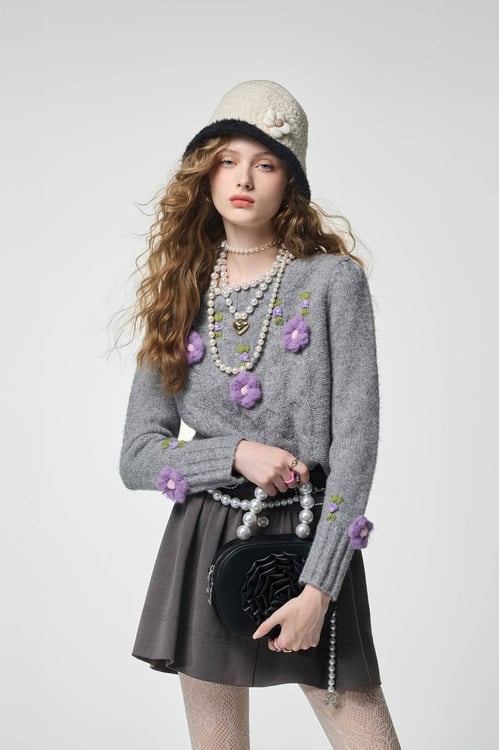 Handcrafted Floral Detail Knit Top,,Handcrafted Floral Detail Knit Top,Culottes,Denim,Jeans,pearl,Season (AW) Look,Valentine,bows,Wide-leg jeans,Tops,Season (AW) Look,Valentine,blossoms,Knitted,Knitted tops,Knitted tops,Tops,Season (AW) Look,Valentine,blossoms,Knitted,Knitted tops,Knitted tops