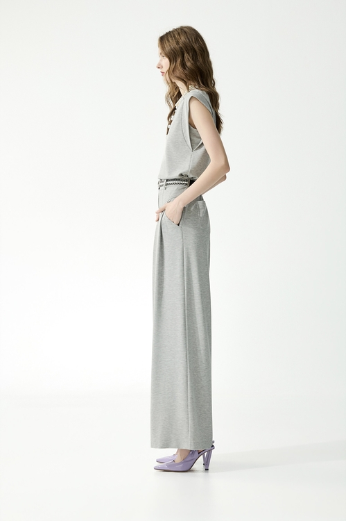 V-neck Pearl Detail Vest,White tops,White tops