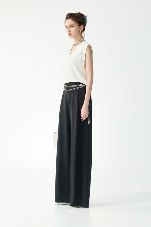 V-neck Pearl Detail Vest,White tops,White tops